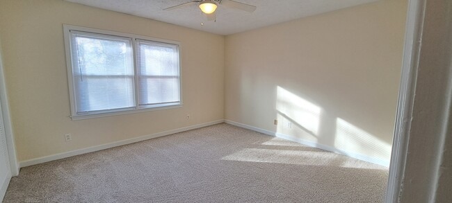 Building Photo - 2819 McLain St