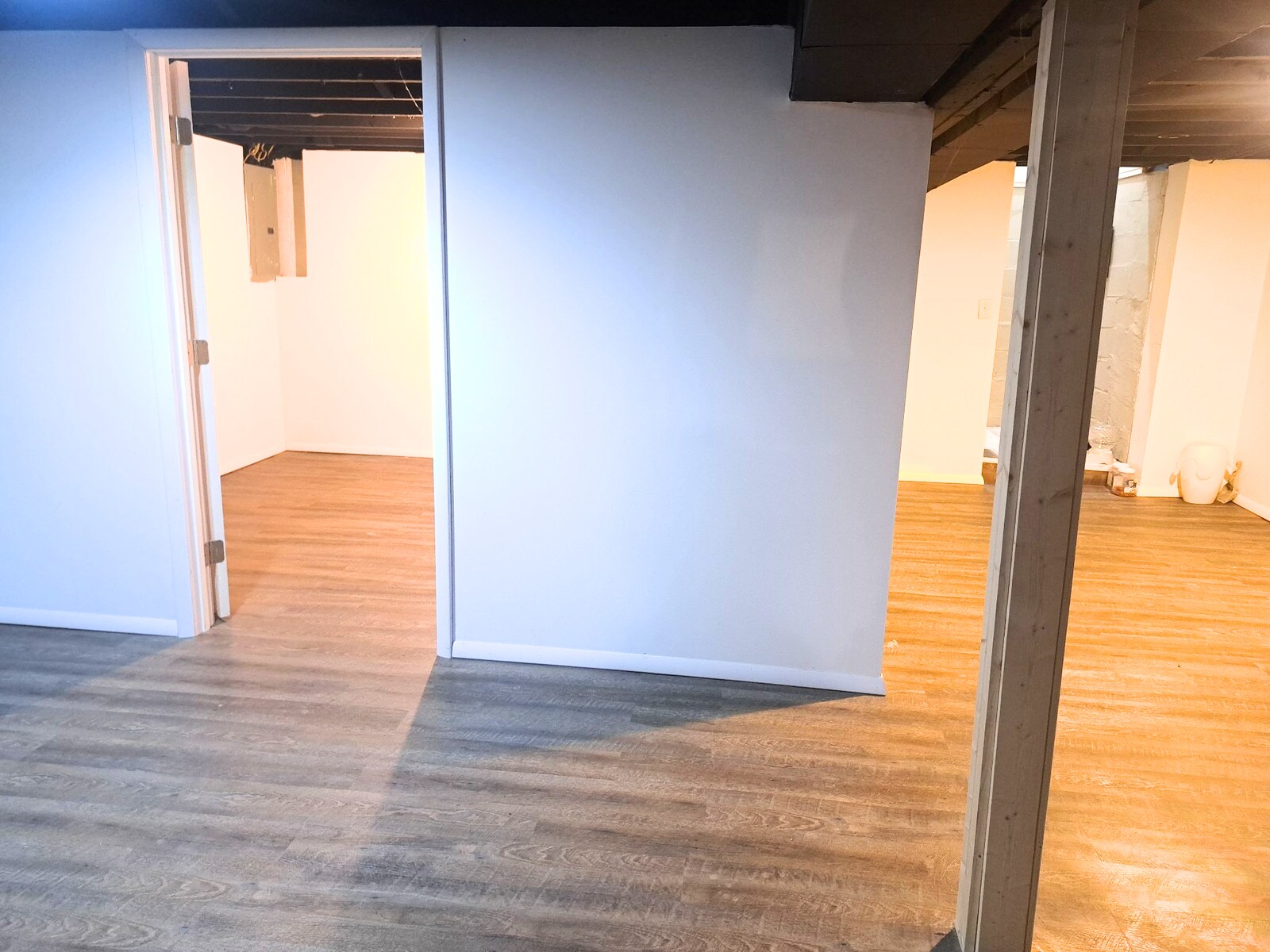 Building Photo - 671 W Clark Rd