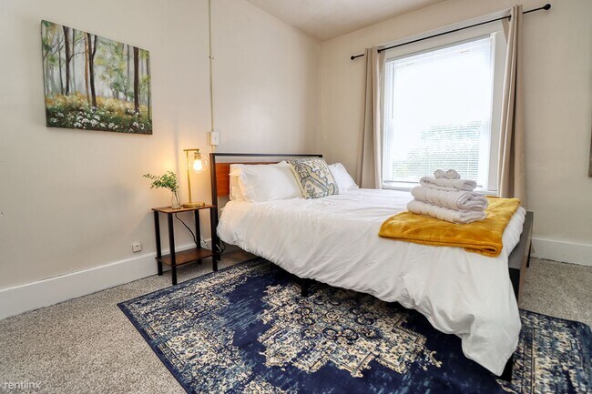 Building Photo - 5 br, 1 bath House - 2040 South 17th Street 2