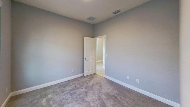 Building Photo - 640 Becklow St