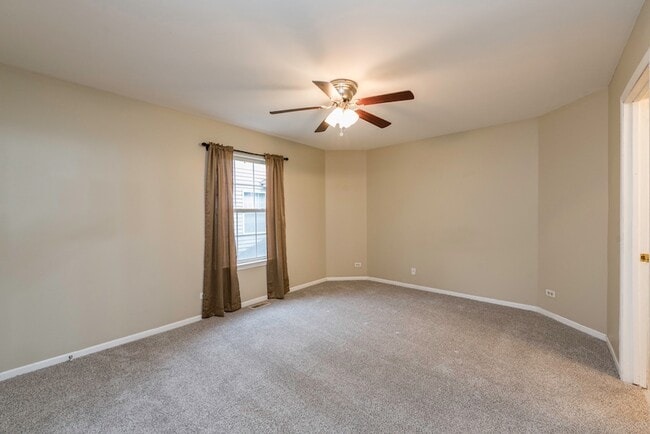 Building Photo - 1169 Orleans Dr
