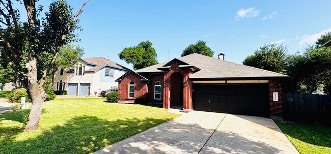 Building Photo - 1731 Warwick Way