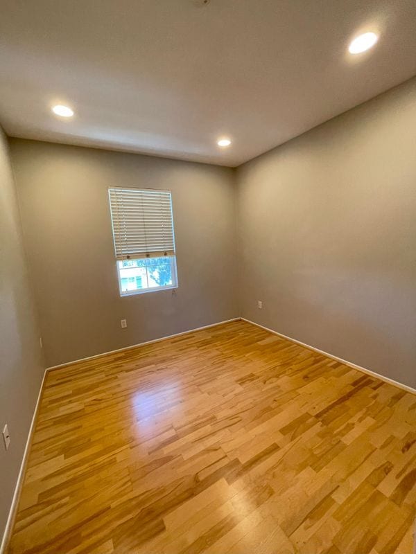 Building Photo - 414 Timberwood