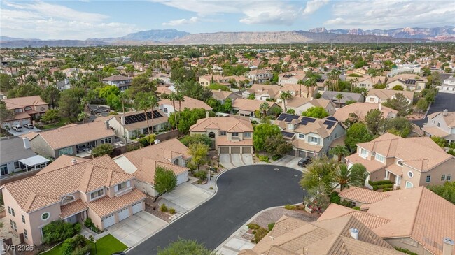 Building Photo - 8009 Clock Tower Ct