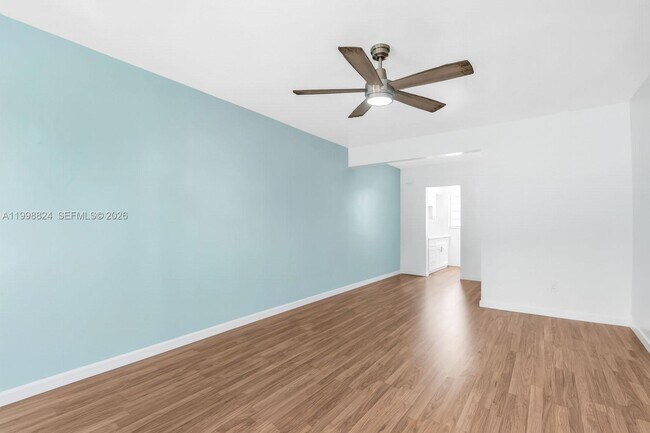 Building Photo - 635 8th St