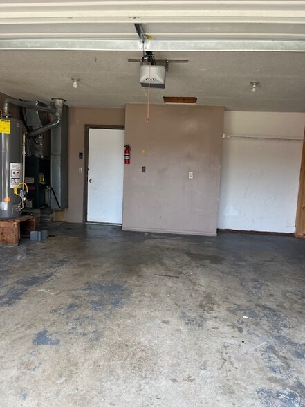 Building Photo - 5915 Brandonwood Ln
