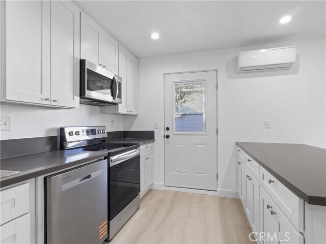 Building Photo - 8828 Chimineas Ave