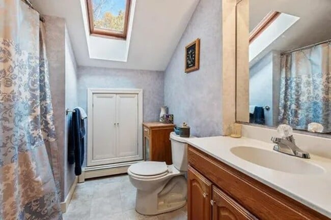 Building Photo - Large 2 Bed/2.5 Bath Condo | Private Back Deck | Washer and Dryer and More!