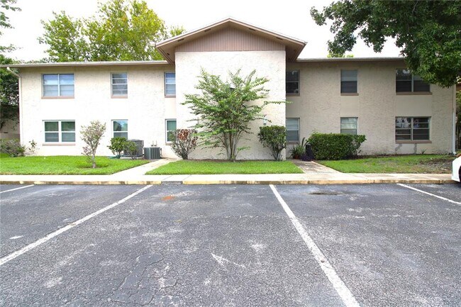 Primary Photo - 1926 Honour Rd