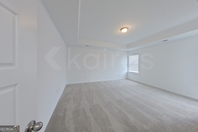 Building Photo - 100 English Oak Ln