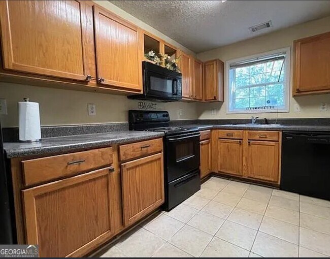 Building Photo - 3955 Cypress Pointe Dr