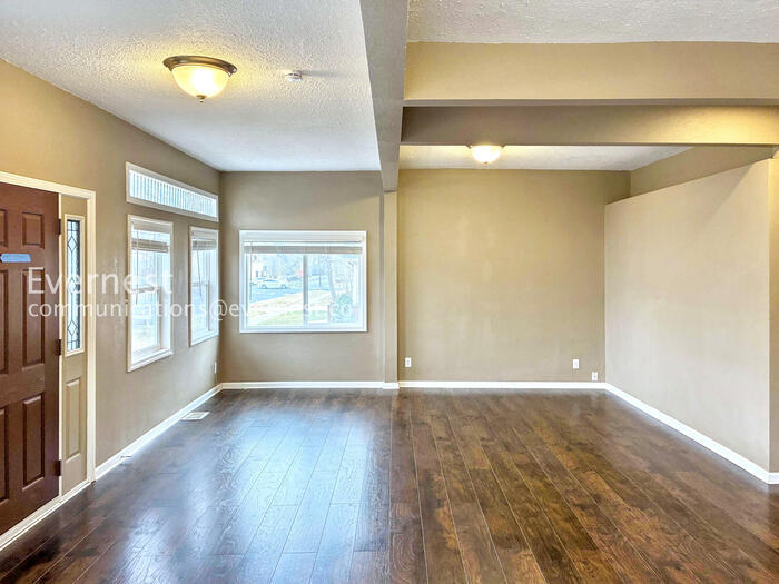 Building Photo - 1018 14th St