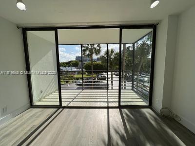 Building Photo - 20500 W Country Club Dr