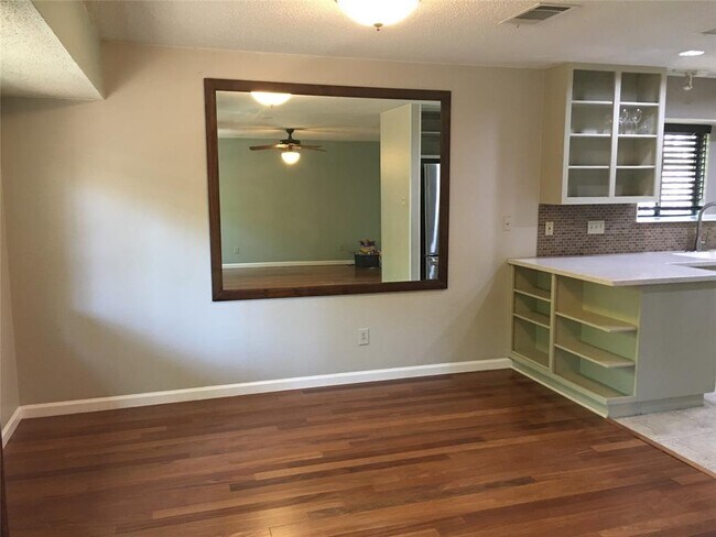 Building Photo - 12304 Boneta Cove