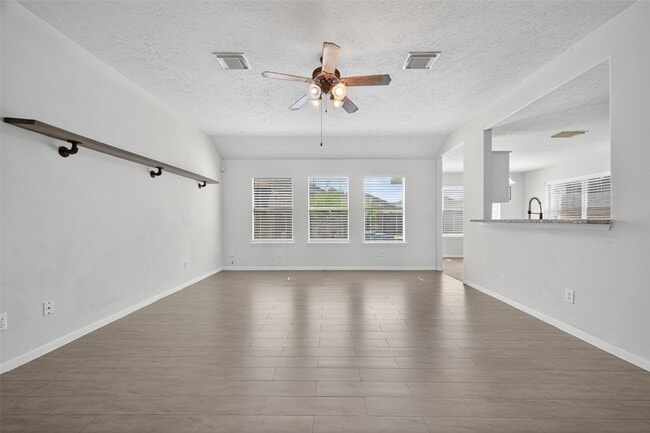 Building Photo - 5411 Losoya Ct