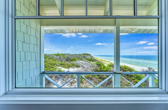 Building Photo - 850 Gulf Shore Dr