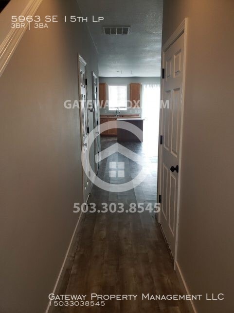 Building Photo - 5963 SE 15th Loop