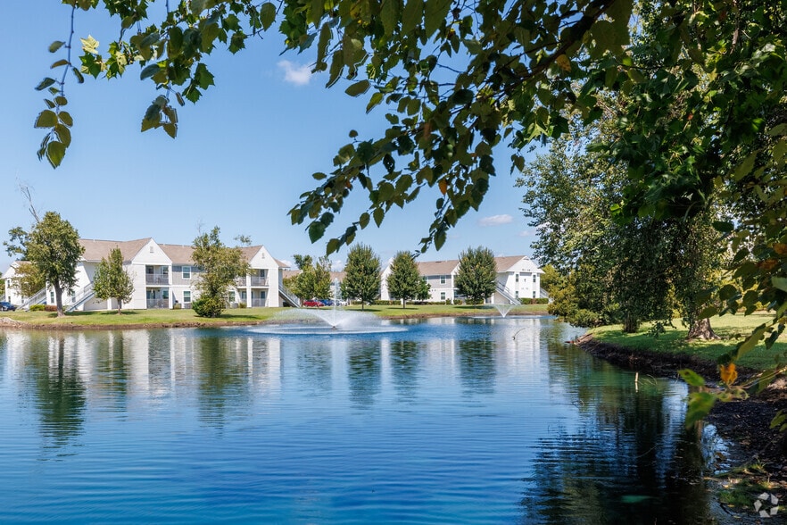 Primary Photo - Stanford Pointe