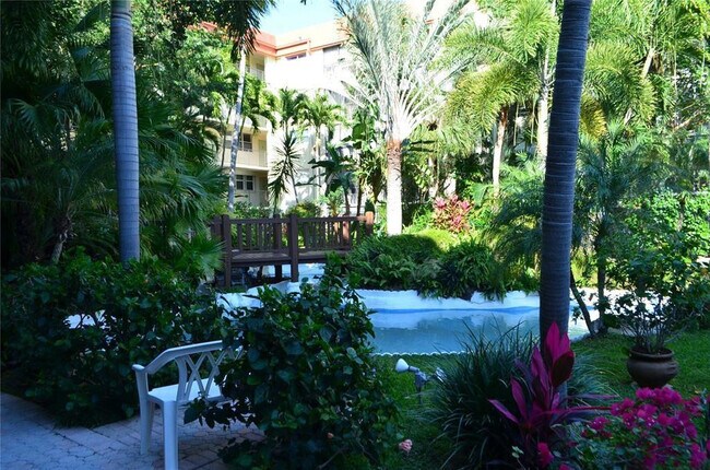 Building Photo - 5300 NE 24th Terrace