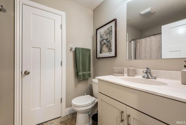 Building Photo - 4297 S Windmill Ln