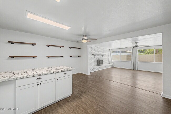 Building Photo - 1711 W Montecito Ave