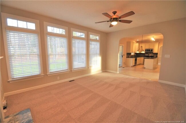 Building Photo - 206 Whiteberry Dr