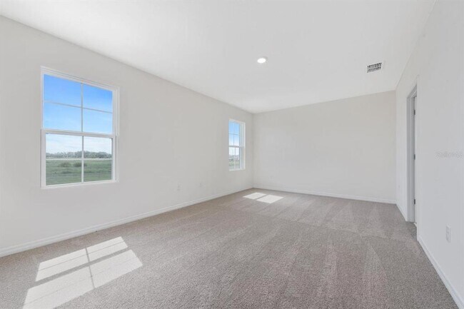 Building Photo - 1296 Cascades Ave