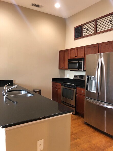 kitchen - 936 Broad St