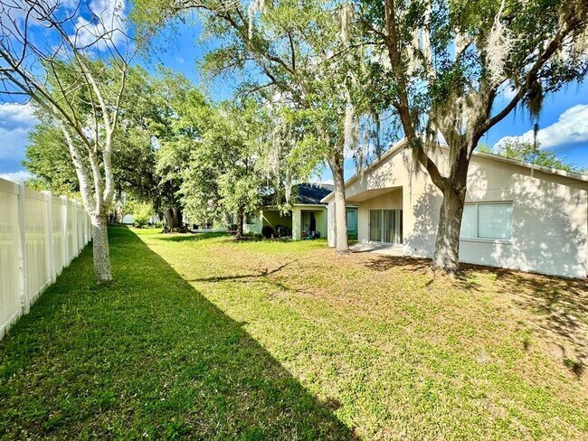 Building Photo - 18112 Canal Pointe St