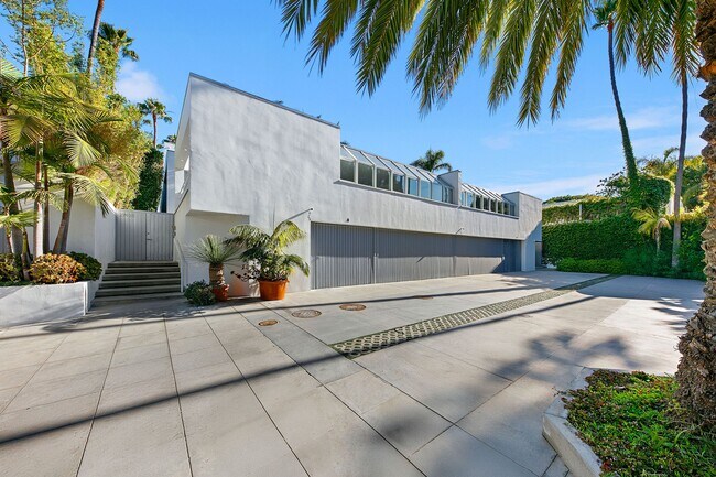 Building Photo - 27428 CA-1