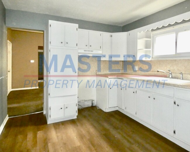 Building Photo - 2563 Foraker Ave