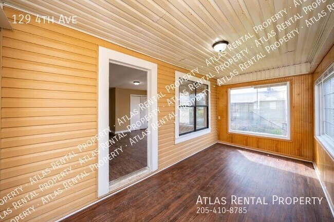 Building Photo - 129 4th Ave