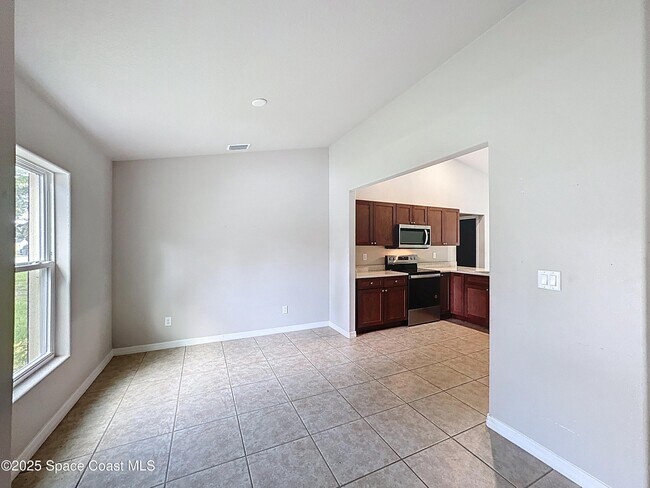 Building Photo - 218 Parker Dr