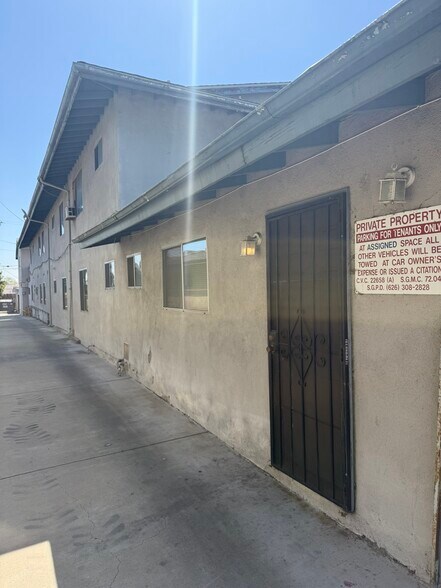 Building Photo - 1330 Stevens Ave