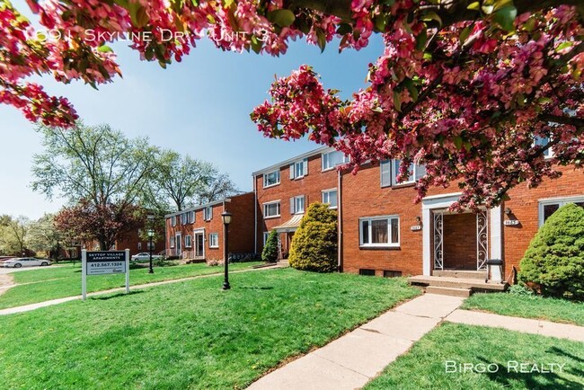 Building Photo - 1691 Skyline Dr
