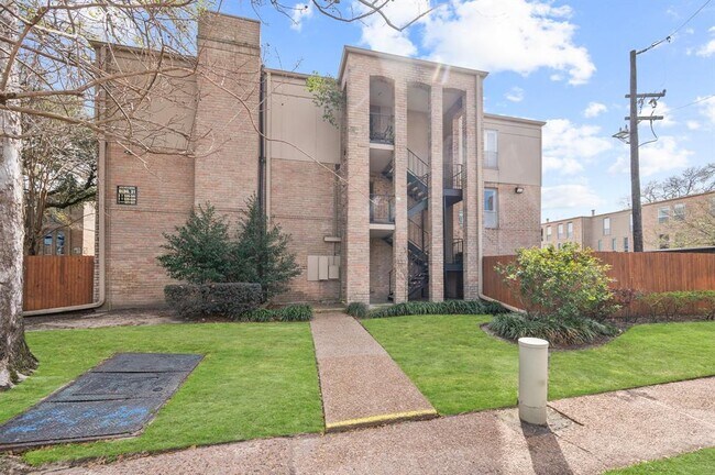 Building Photo - 4633 Wild Indigo St