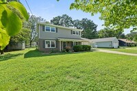 Building Photo - 505 NW Forrest Pk Ct