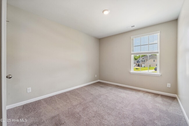 Building Photo - 1140 Carteret Mnr Dr