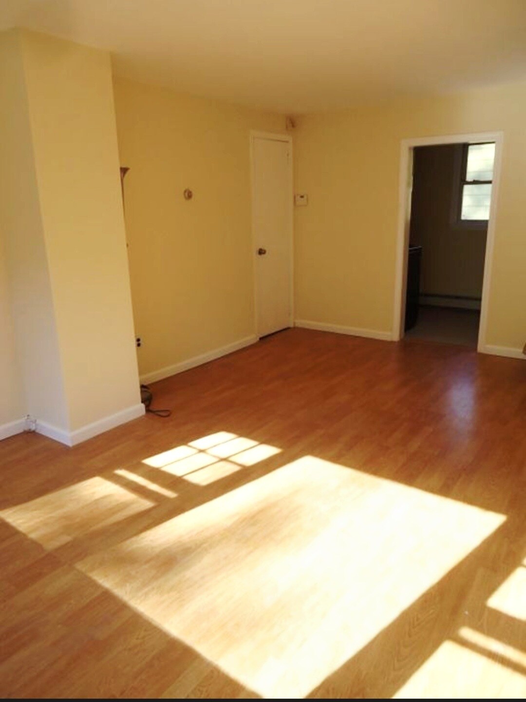 Building Photo - 6 Intervale Ave