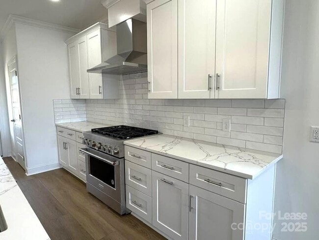 Building Photo - 8070 Blackwood Rd