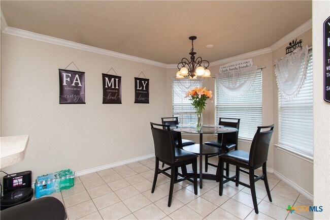 Building Photo - 305 Hedy Dr