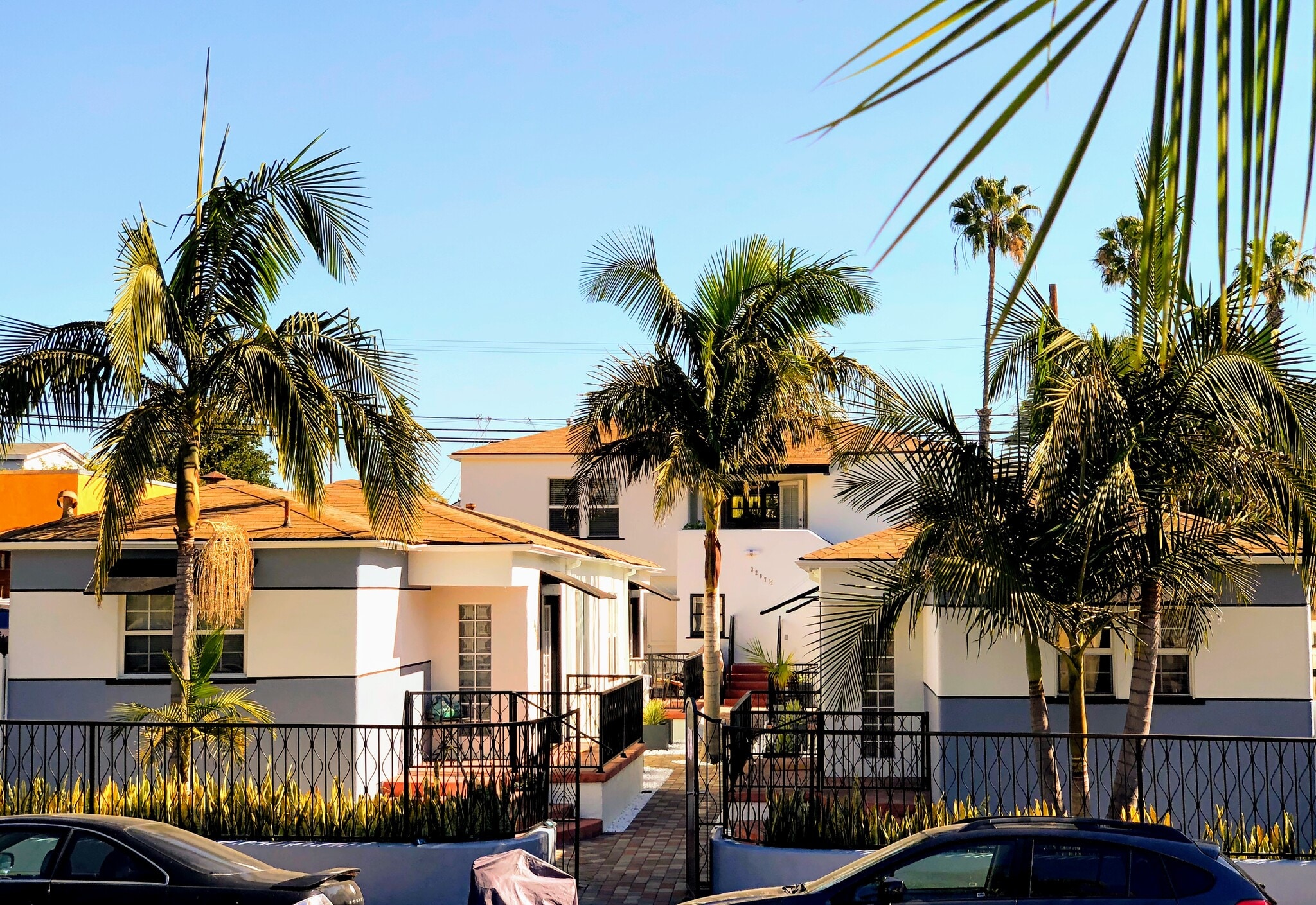 5-unit Bungalow court - 3207 30th St