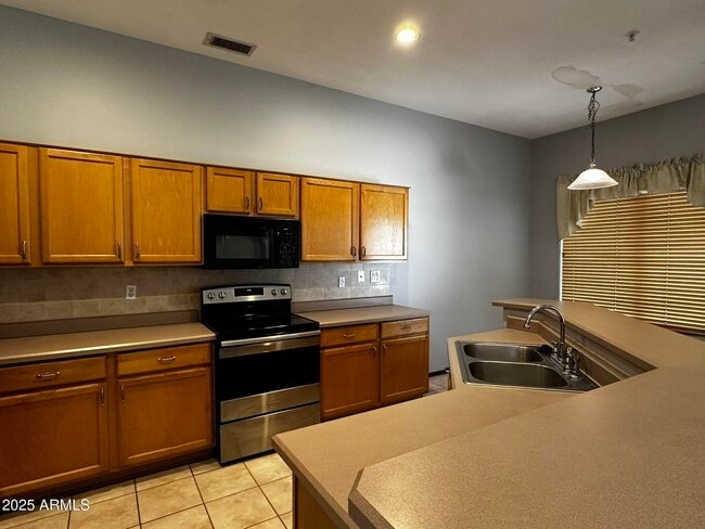 Building Photo - 14442 Agave Dr