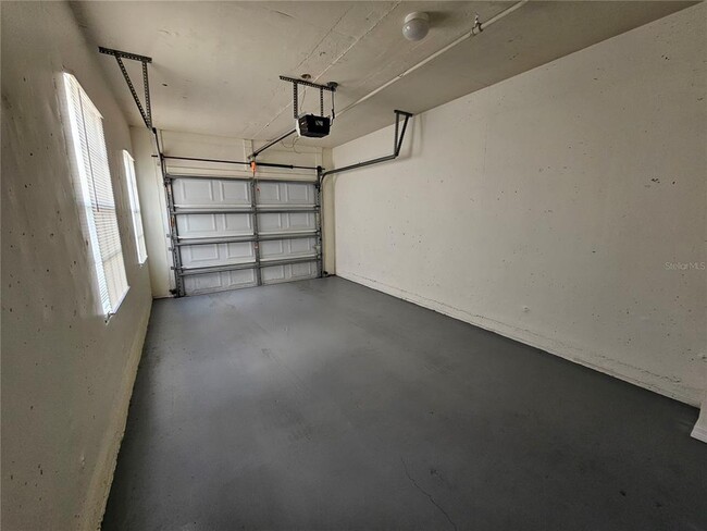 Building Photo - 5552 Bentgrass Dr