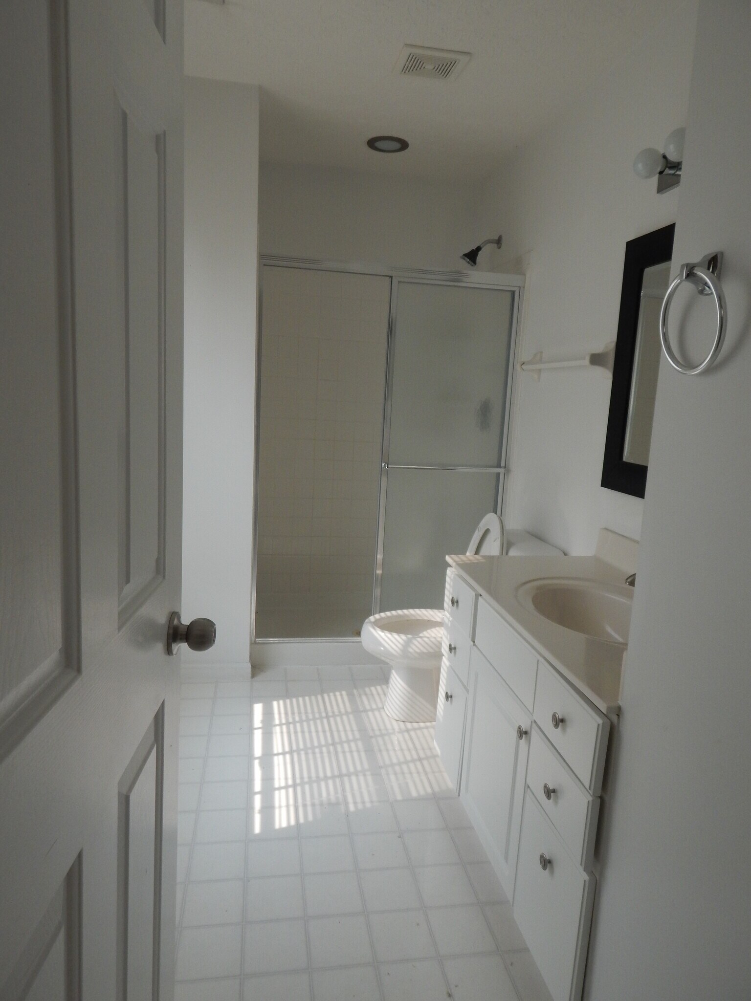 Building Photo - 20 Lexington Ct