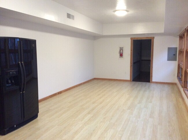 Building Photo - Downtown York Living at its Best! 1 Bedroom/1 Bath, Top Level Apartment, Laundry-Open Concept