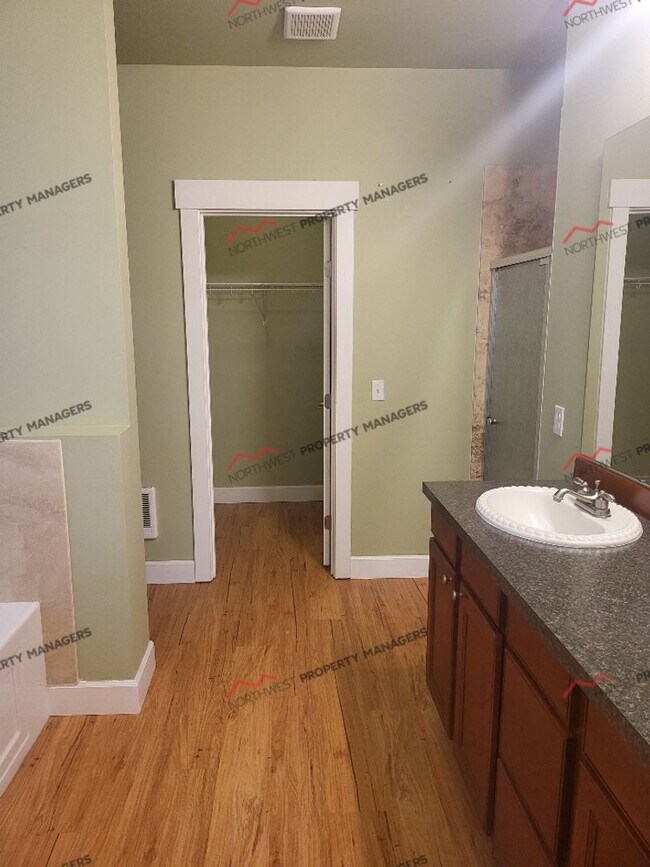 Building Photo - STATUS: *PENDING APPLICATION*| R55 | $2495