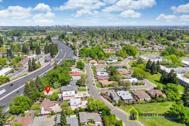 Building Photo - Charming 3-Bed Oasis with 2 Full Baths in Sacramento's Serene Pocket Neighborhood
