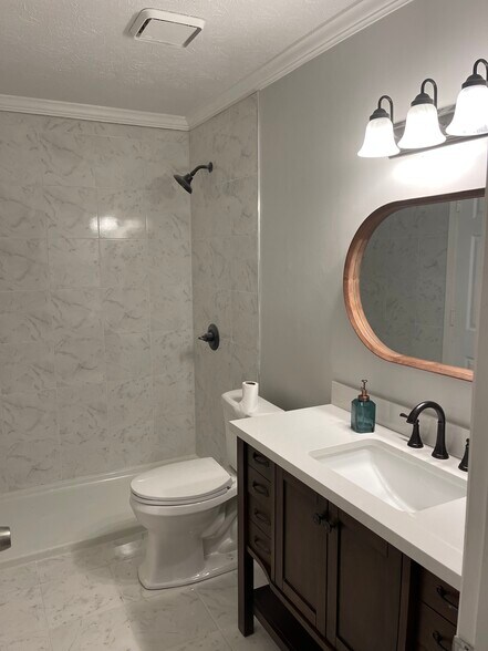 Building Photo - 5526 Mountain Springs Cir