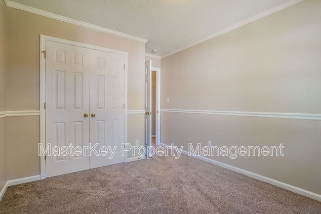 Building Photo - 105 Grandtree Ct